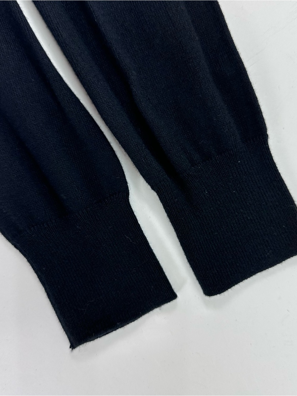 MICHAEL Michael Kors Black Cold-Shoulder Knit Tank Sweater - Picture 8 of 8